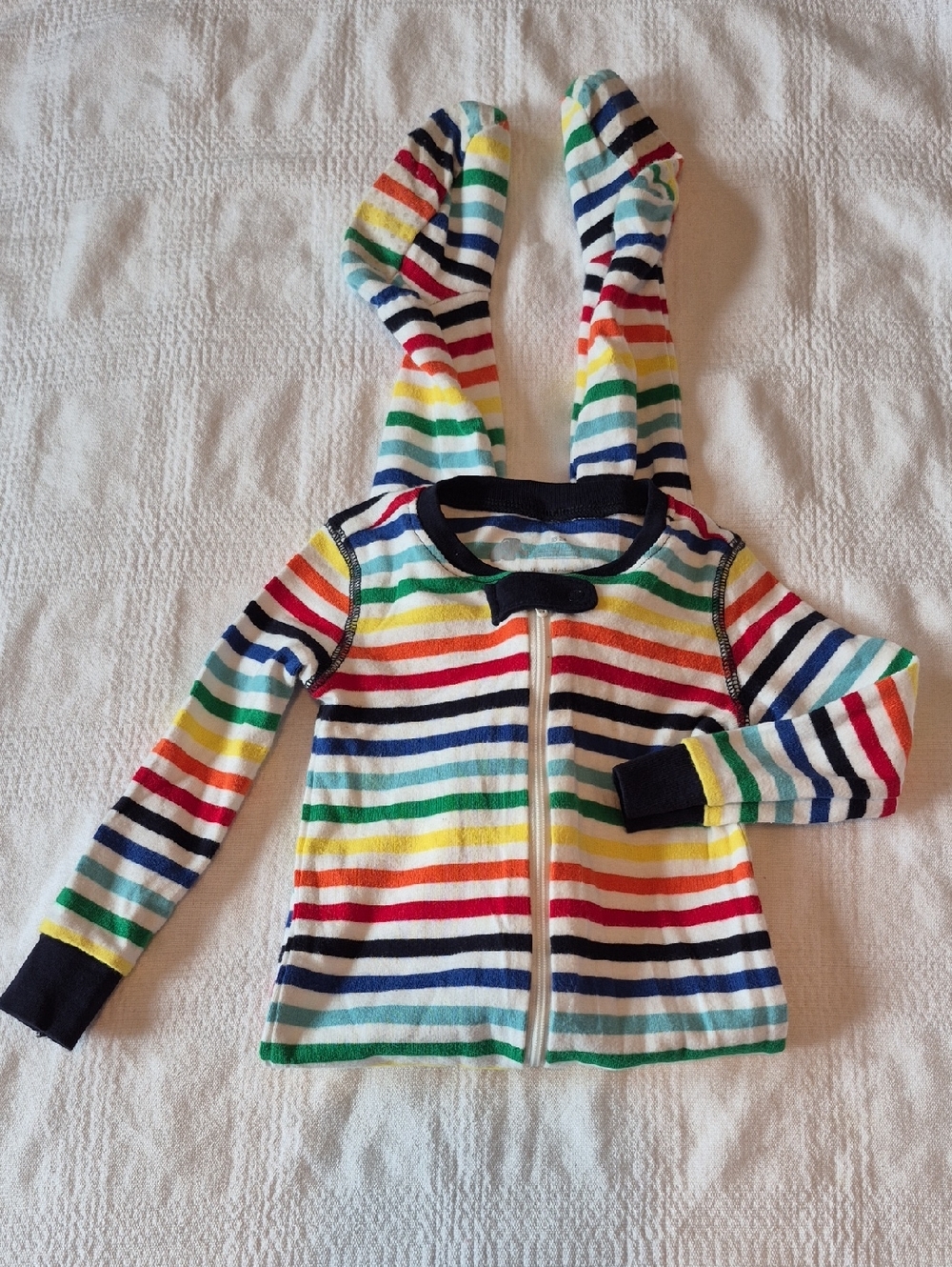 Primary boys size 18-24 months striped footie pajama, dull footbeds VGUC